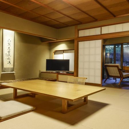 Yoshidaya Sannoukaku Hotel Kaga  Bagian luar foto