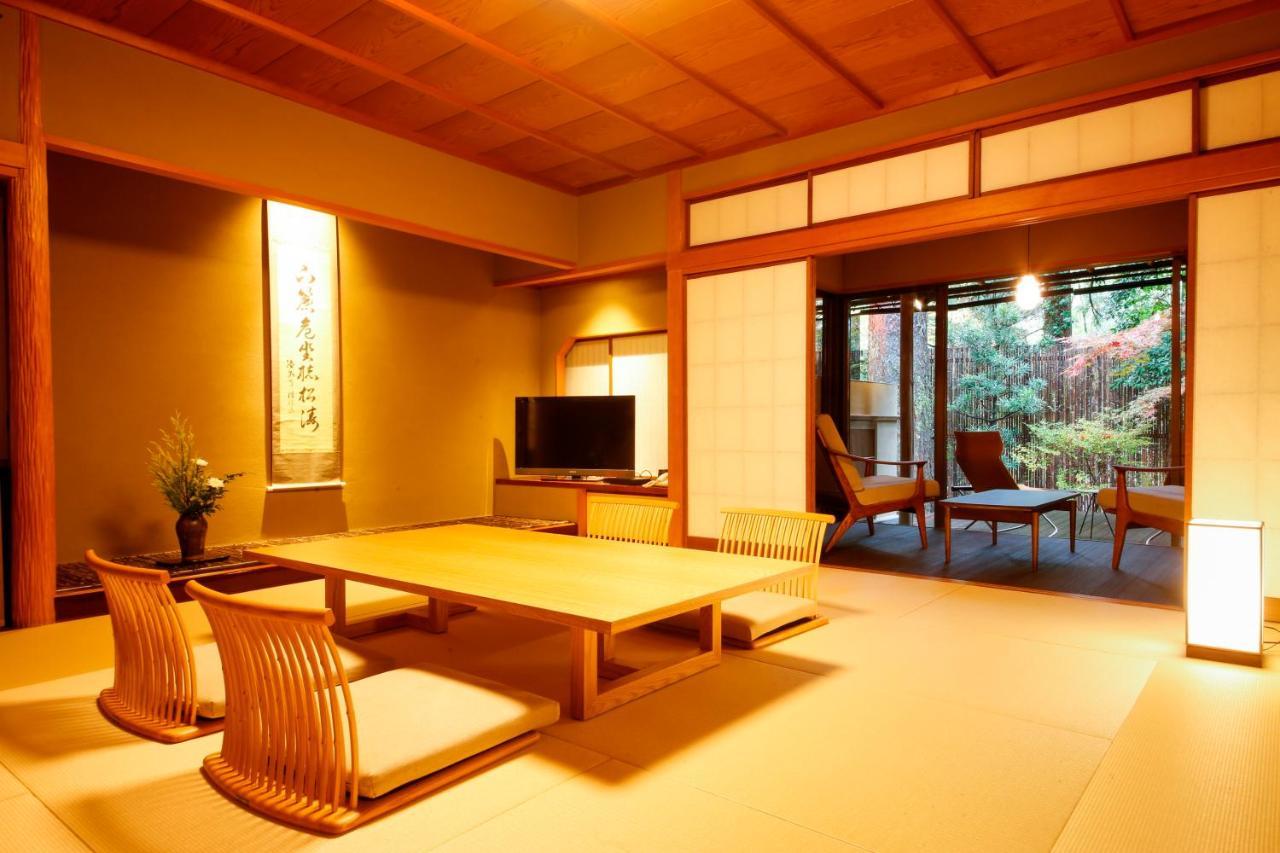 Yoshidaya Sannoukaku Hotel Kaga  Bagian luar foto